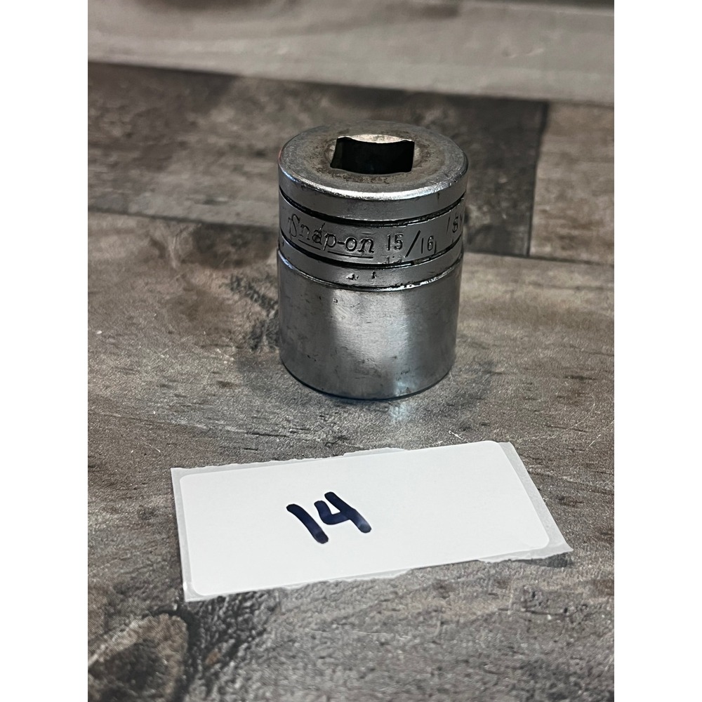 Snap-on SW-301 15/16 Inch 12 Point Shallow Socket 1/2 Drive USA Vintage Tool